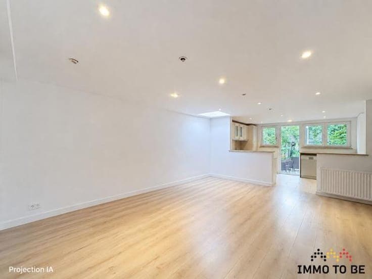 3-Bed House, 182 m² with Garden – EPC D – Laeken