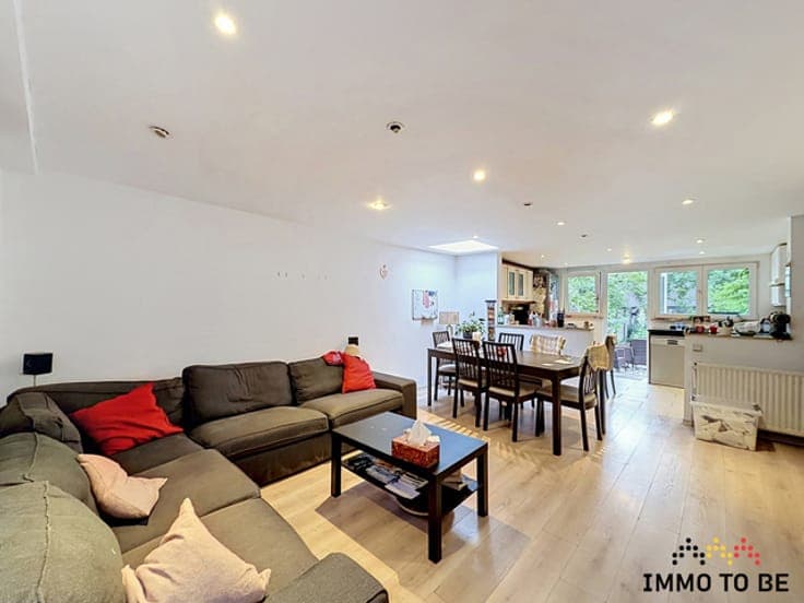 3-Bed House, 182 m² with Garden – EPC D – Laeken
