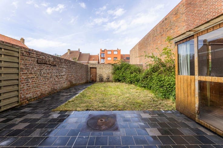 Family home with garden and garage in Nieuwpoort