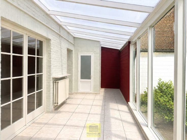 Charmante woning met grote tuin te koop