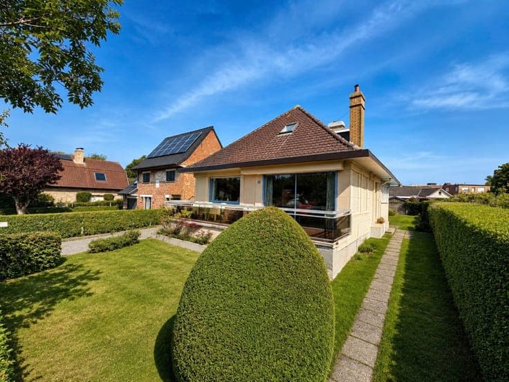 Op te knappen woning met topligging (slaapkamer met badka...