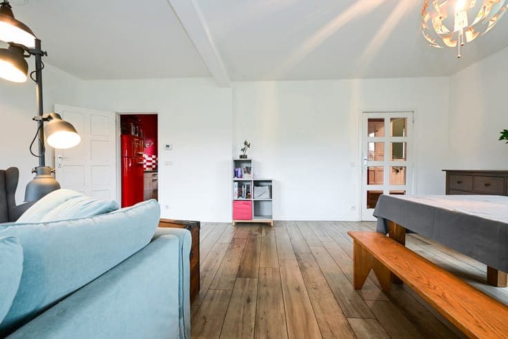 PLEASANT 4-BEDROOM HOUSE + GARAGE + GARDEN