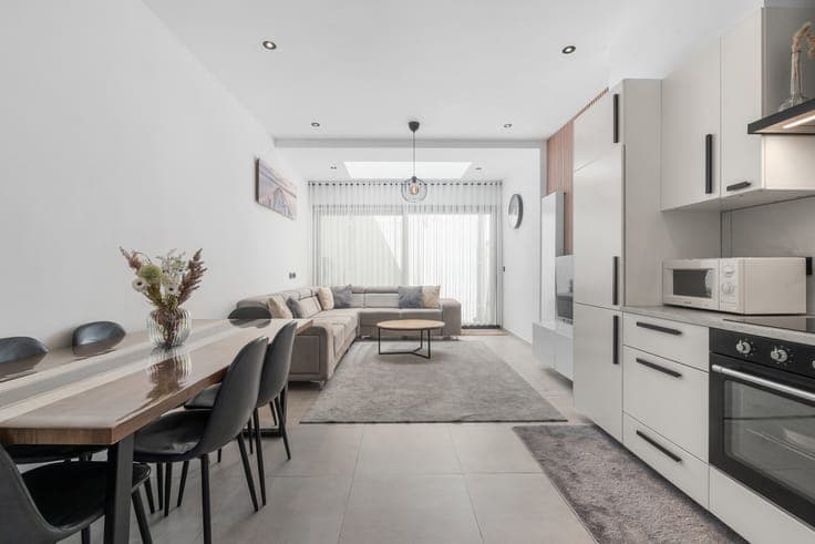 Recent gerenoveerde woning te Ledeberg!