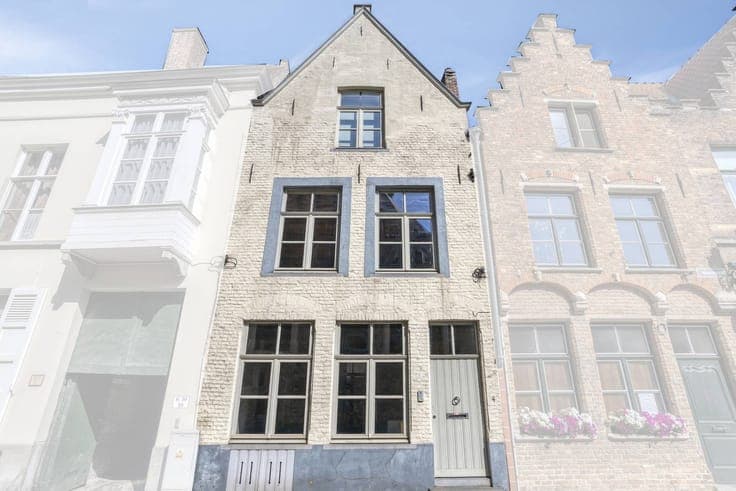 Authentic house for sale in the heart of Bruges
