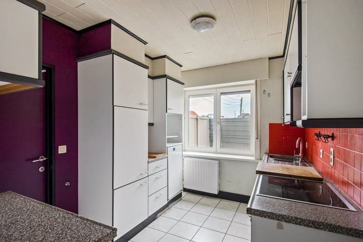 Op te frissen woning met 2 slaapkamers