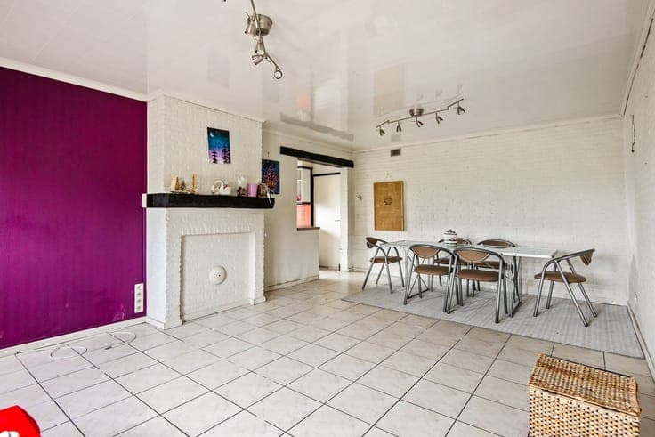 Op te frissen woning met 2 slaapkamers