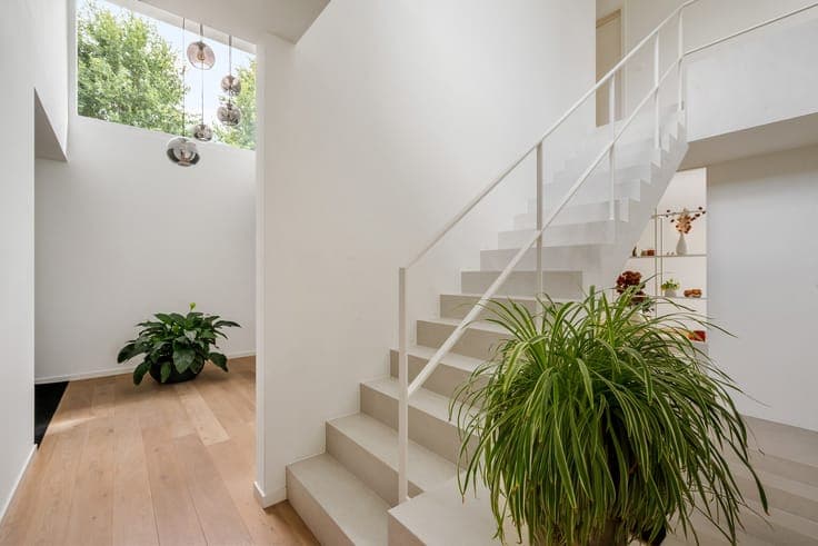 Modern, recent villa with multifunctional space in Lommel.