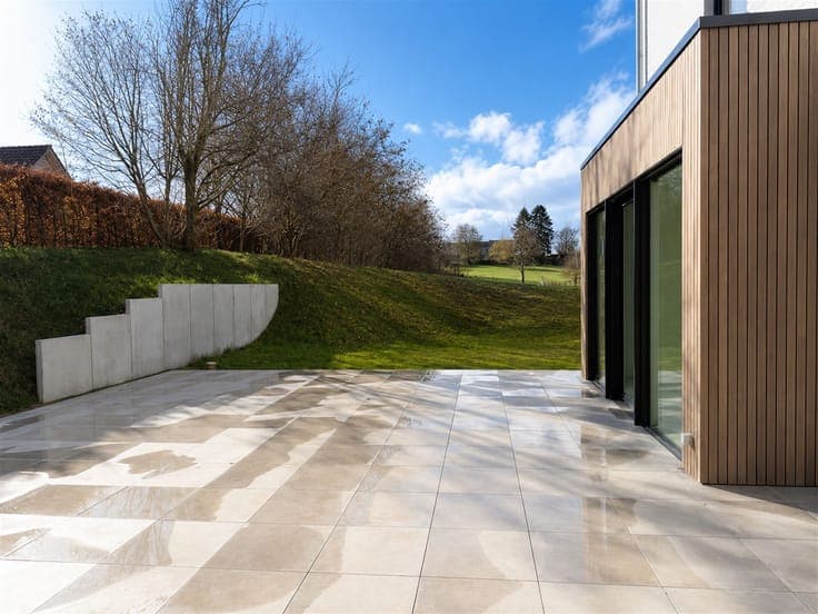 Special offer until 31/03: Free kitchen and bathroom accesso