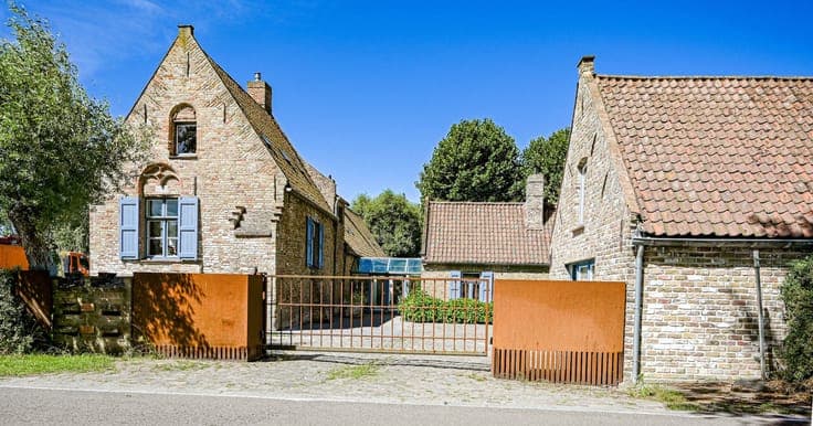 De Rozeblomme, 16e eeuwse abdijhoeve met vergunning voor ...
