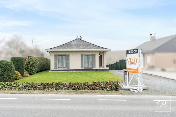 House in Overboelare