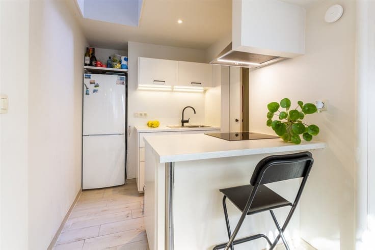Revenue property at Marnix Place with 4 units