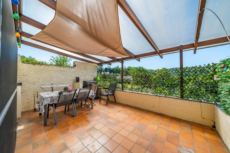 XL home for families or investors
