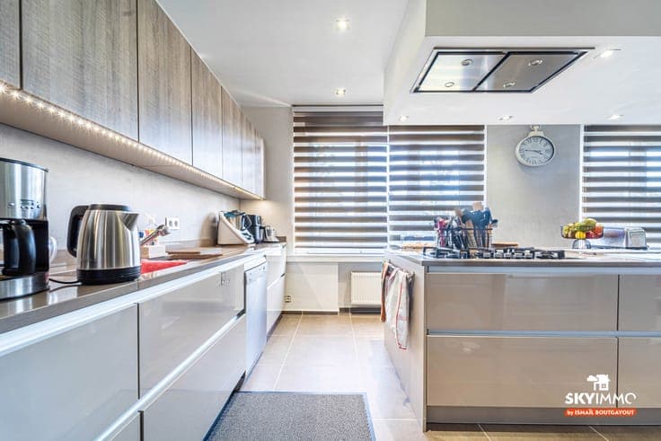 VILLA D’EXCEPTION AUX VOLUMES IMPRESSIONNANTS - PEB D+