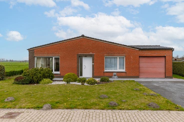 Bungalow met veranda, tuin en weidezicht in Aartrijke