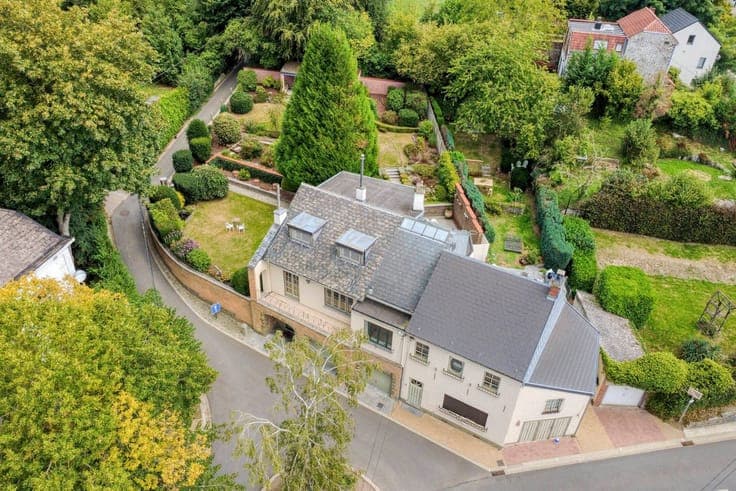 Maison villageoise de charme, jardin magnifique !