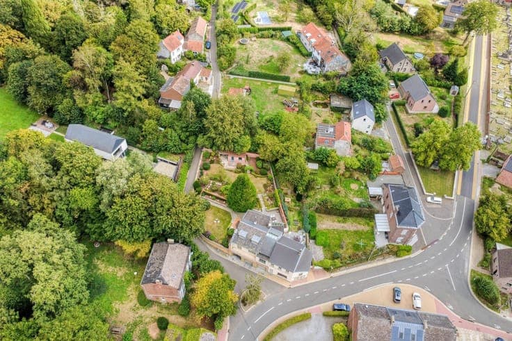 Maison villageoise de charme, jardin magnifique !