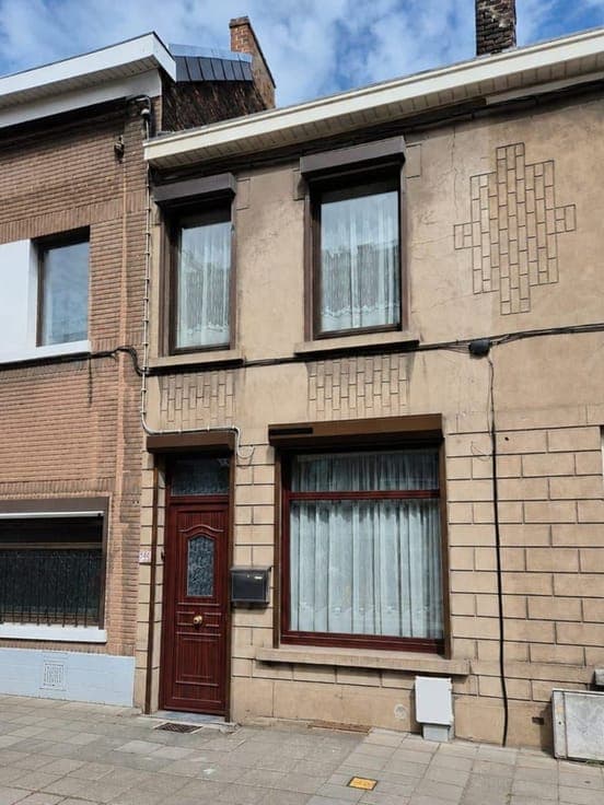 VENTE EN VIAGER - Maison 2 chambres avec garage et jardin