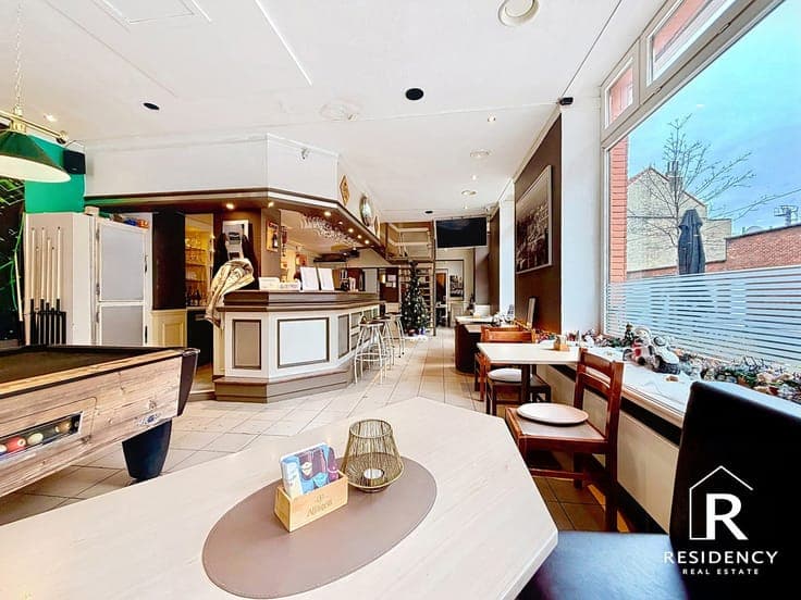 Corner building 540 m² with great potential
