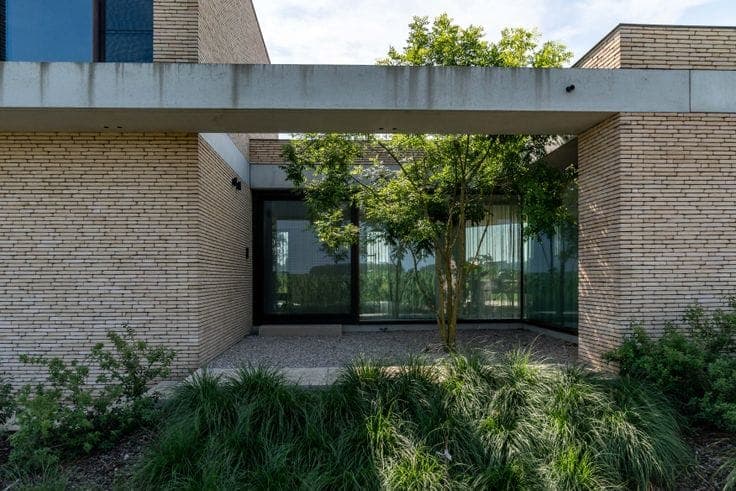 Exceptional newly built villa in Sint-Lievens-Houtem