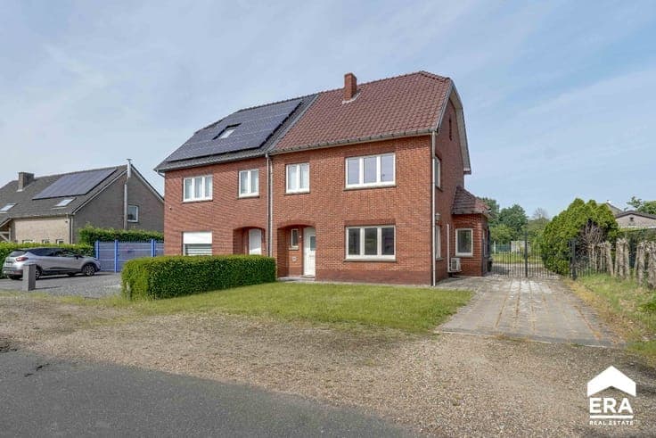 Semi-detached family home in Zutendaal