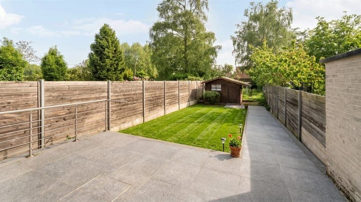 Ruime instapklare woning met 4 slpk, garage en tuin in Heule