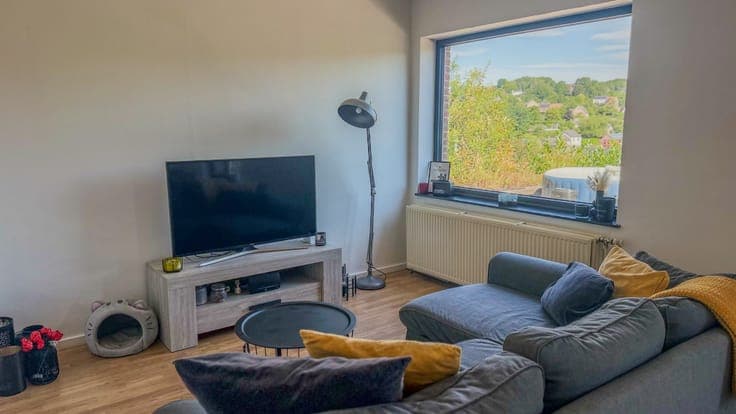 4-bedroom house with a splendid view of the valley