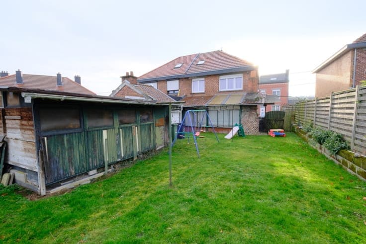 Single-family house 3 BR. with convertible attic and garden