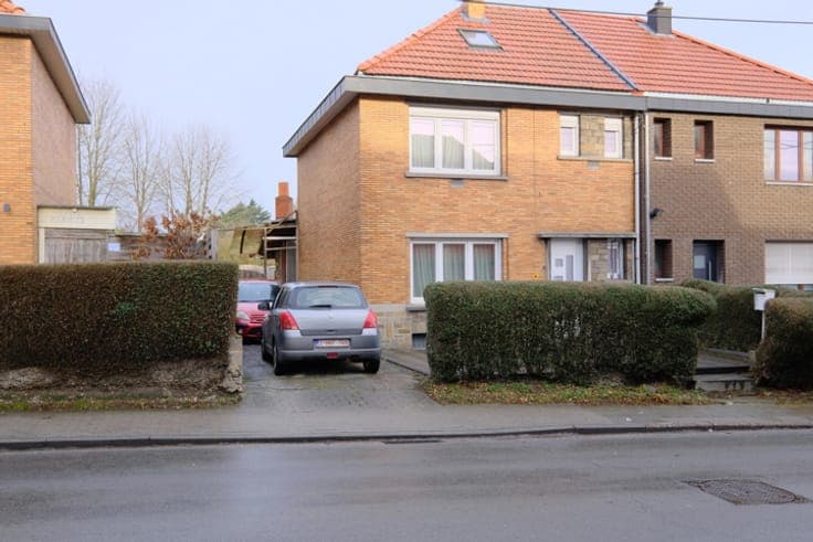 Single-family house 3 BR. with convertible attic and garden