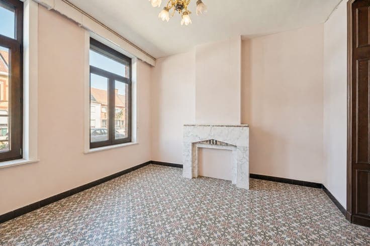 Karaktervolle woning met 3 slpk & tuin - veel potentieel!