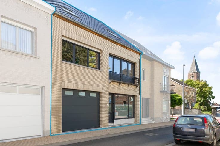 Ruime woning in het centrum van Gavere
