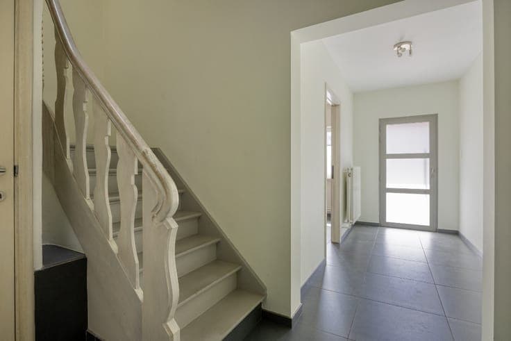 Spacious family home with 3 bedrooms, office and garden