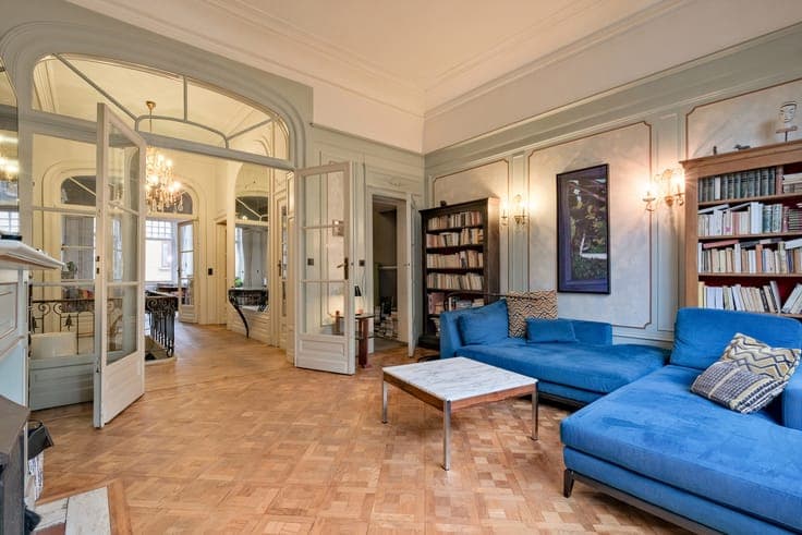 Louise/Bailli – Bourgeois house of ± 321 sqm + garden