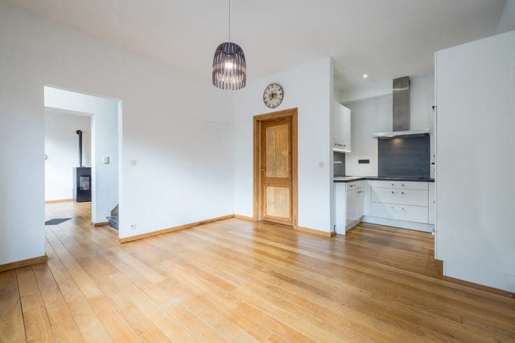 House, 3 bedrooms, courtyard and garage in Moha