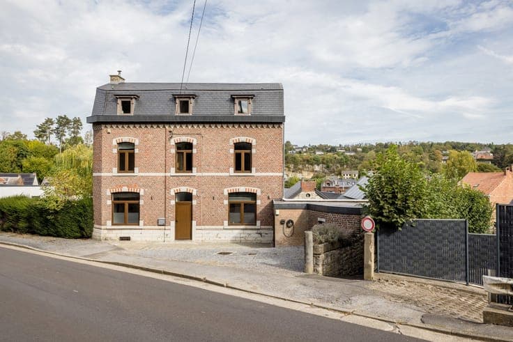 House, 3 bedrooms, courtyard and garage in Moha