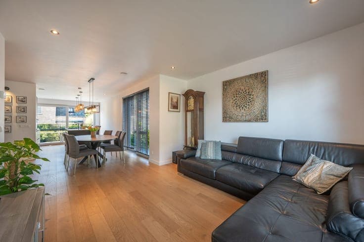 Energiezuinige halfopen bebouwing met 4 slaapkamers en pr...