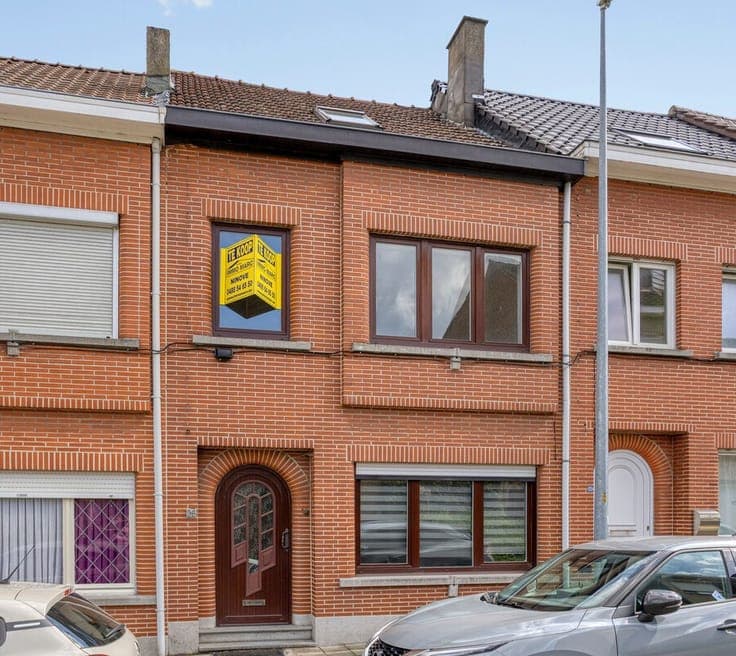 SOLIDE ENERGIEZUINIGE BURGERWONING MET 4 SLAAPKAMERS EN TUIN