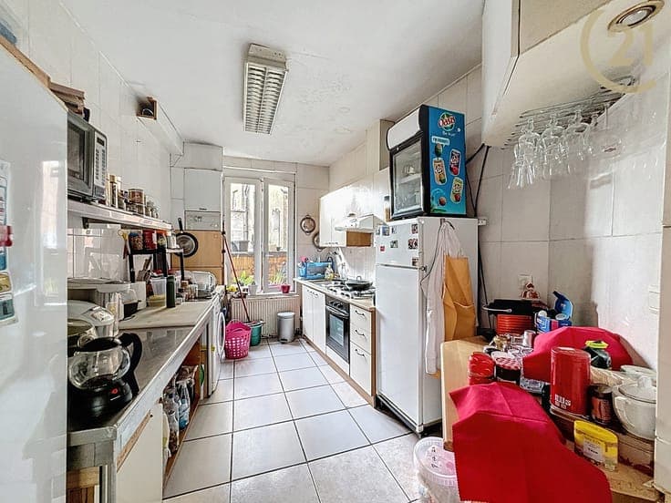 Commercial house to renovate – Heart of Brussels!