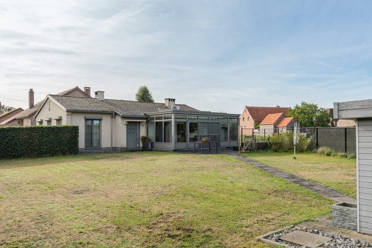 Gerenoveerde vrijstaande woning met 3 slaapkamers en zonn...