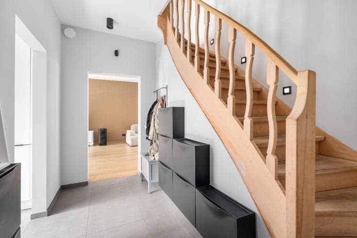 Energy Efficiently Renovated Villa, 5 Bedrooms in Dilbeek