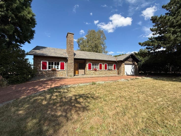 House in Les Bons Villers