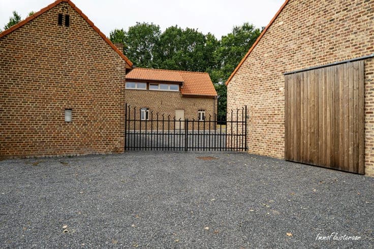 Charming renovated home with stable building on approximate