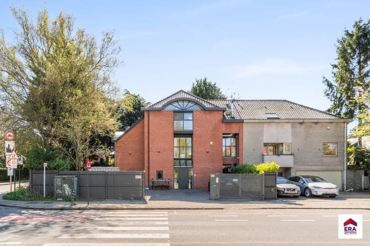 Semi-detached home with garden in Laeken/Wemmel