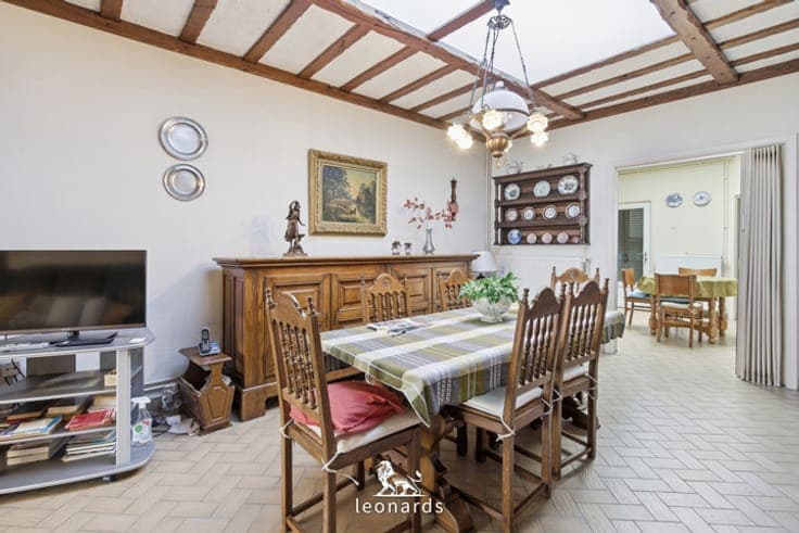 Family home with garden in a prime location in Comines