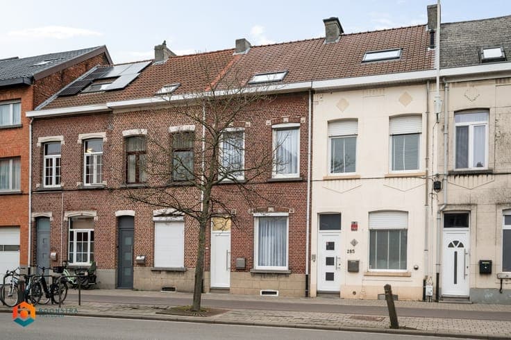 Instapklare woning met 4 slpkrs te Mechelen