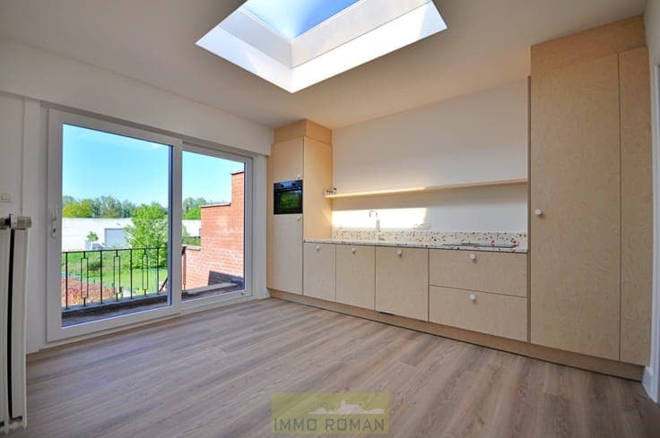 Gerenoveerde woning met uitweg te Kluisbergen!