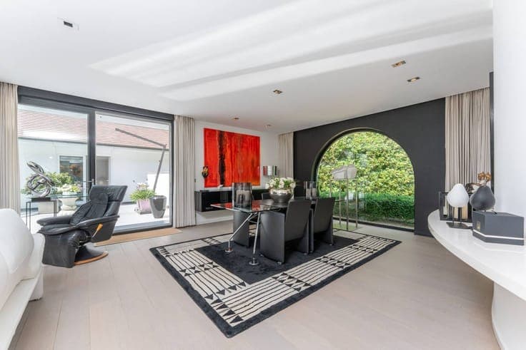 Exclusive living among the greenery on 6,867 m² in Oostkamp