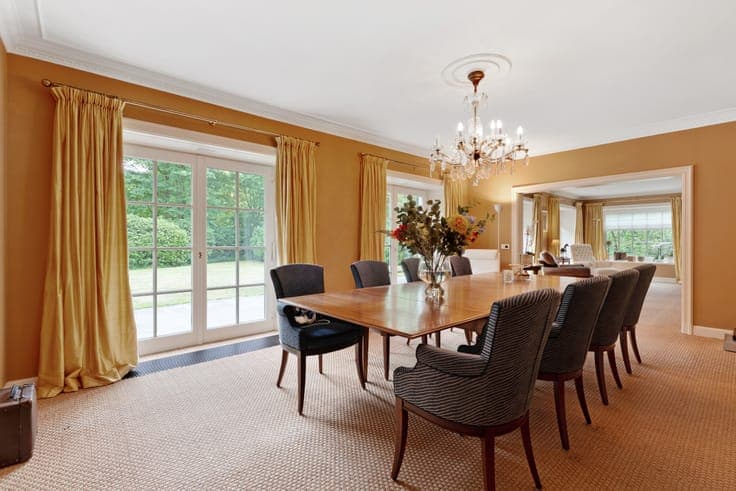 Exclusive villa with swimming pool in Brasschaat centre