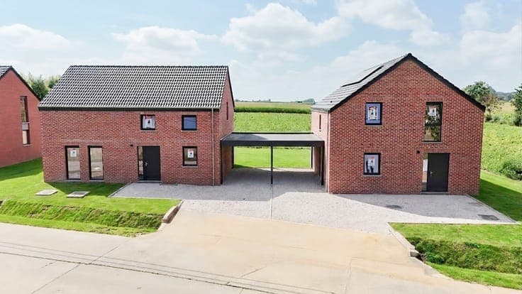 House in Frasnes-lez-Anvaing