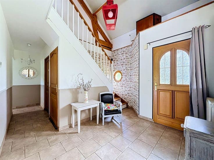 STUNNING 3-BEDROOM VILLA ON 36 ARES – PORCH – GARAGE