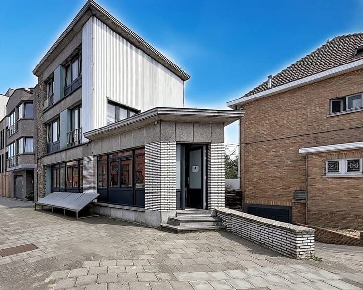 Investment Property – Ground-Floor Commercial Unit + Duplex